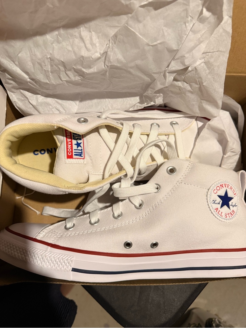 High Top Canvas Sneaker in Off-White with Red Stripe converse - Picture 4 of 4